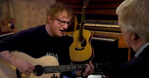 Ed Sheeran plays "Castle on the Hill"