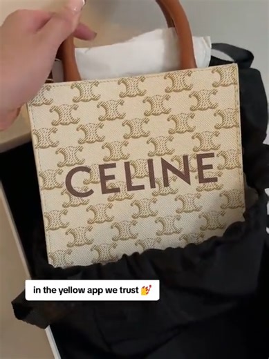 Unboxing Celine Paris Tote Bag🥰🥰🥰🔗 In my Bio or ask in comments! #dh8finds #unboxing #fashionfinds #luxury #fyp