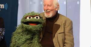 Caroll Spinney, Big Bird puppeteer, dies at 85