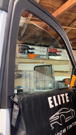 Mini window install😎😎 #viral #fyp #foryou #satisfyingvideo #windowtinter #windowtinting #tinting #asmrsounds #tint #asmr #massfollowing #fypage #fypシ #windowtint | Toniannm