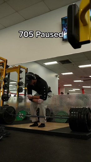Professional Weak Guy Deadlifts 705 Paused | Fitness Gym PR