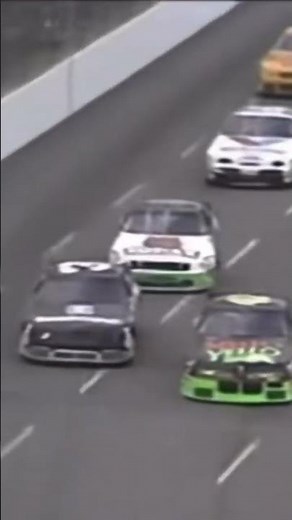 Dale Earnhardt's incredible360 where he only lost one spot! #nascar #daleearnhardt #360 #1994 #wow