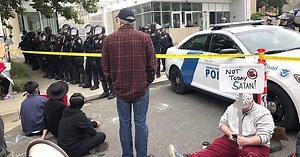 Federal officers move to reopen Portland ICE building closed over protests