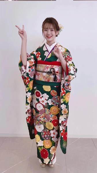 京都きもの友禅の振袖コレクションをお楽しみください！