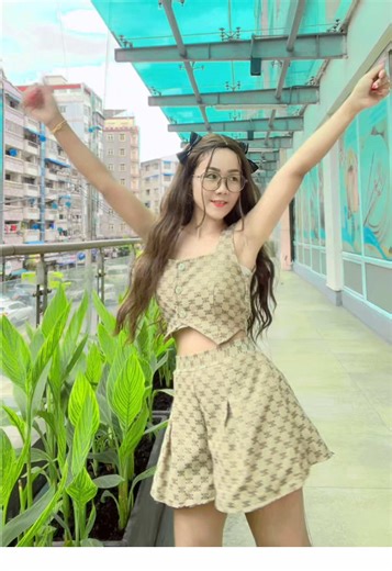 Moe Oh My Dance Challenge