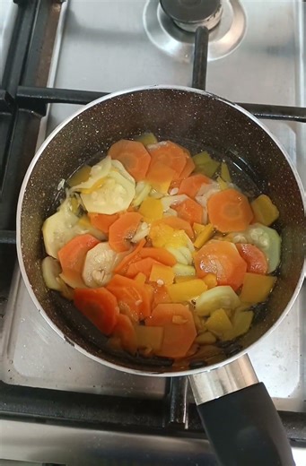 Smooth & Healthy Vegetable Puree 🥕✨#shorts