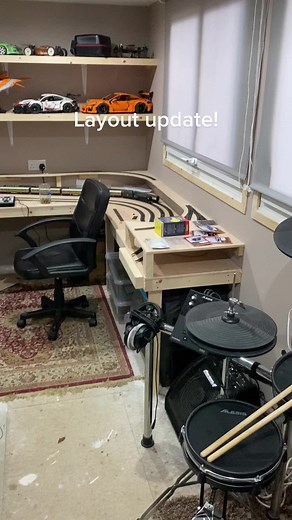 Little layout update #oo #oogauge #oogaugemodelrailway #railway #railroad #rail #hornby #peco #modelrailway #modelrailways #modelrailwaylayout #shed #diy #train #trains #traintok #uk #notrainnogain #progress #update #flyingscotsman #tornado #class56