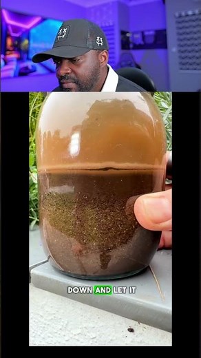 This jar trick reveals your soil #homegarden #diy