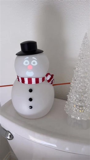 ☃️✨ Meet FrostByte (Mr. Chill) — the snowman who talks, blinks, and lights up your holidays! ❄️ Animated & Talking – Brings joy with lifelike movements & fun phrases 🌟 Built-in Projector – Casts magical snowy lights across your home 🎄 Family Favorite – The perfect centerpiece for holiday gatherings 💡 Easy Setup – Plug in, play, and let FrostByte spread cheer instantly Turn your Christmas into a winter wonderland with the snowman that comes to life! 🎅❄️ 🛒 Click now & let FrostByte bring the 