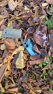 13K views · 127 reactions | The quality of this screen is too strong I can't even see the hidden phone | Trendy Tech Review | Facebook