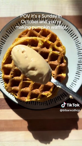 Pumpkin Waffle Recipe & whipped cinnamon brown butter 🎃 Ingredients 1 C (half a can) pumpkin puree 3 egg yolks 1 1/4 C buttermilk 3/4 C sourdough discard 1 tsp vanilla 1 3/4 C all-purpose flour 1/4 C brown sugar 2 tsp baking powder 1 tsp baking soda 2 TB cornstarch 1 1/2 tsp cinnamon 1 tsp pumpkin pie spice (or 1/4 of each ginger, clove, nutmeg, and allspice) Pinch of salt Instructions Preheat your waffle maker In a large mixing bowl, add all wet ingredients (from pumpkin through vanilla) and m