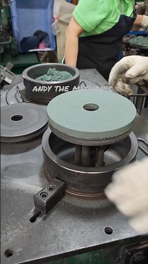 Silicon carbide grinding wheel manufacturing process