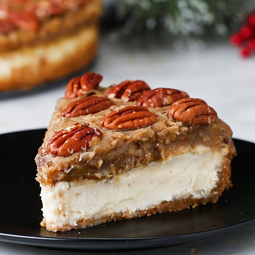 Kentucky Derby Bourbon-Pecan Cheesecake 🤤 RECIPE: https://tasty.co/recipe/kentucky-derby-pecan-pie-cheesecake | Tasty UK