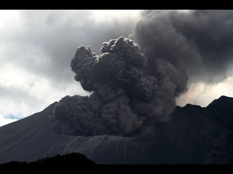 桜島爆発的噴火の瞬間