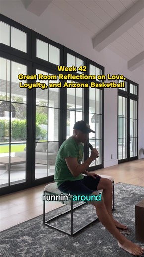 Week 42: in the great room waiting on the game to start, Hai sings Somebody’s Doin’ Me Right…because after years of emotional damage as a Arizona Wildcats basketball fan, Hai believes this could be the year they reach the Final Four! Overall VoxScore: 85/100 - Pitch 84/100 | Rhythm 86/100 | Breath 83/100 | Emotion 86/100 | Consistency 84/100 Keith Whitley’s original version of Somebody’s Doin’ Me Right is defined by effortless smoothness and quiet confidence. His delivery is relaxed, almost unde