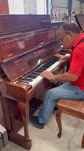 Samick antique piano available. Very good condition. No flaws. German scale. Php55k | Zee Ireland Surplus