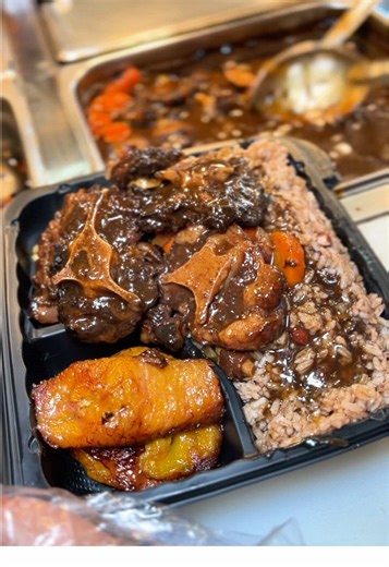 When yuh not feeling 100%, this the plate that fix everything. Tender, fall-off-the-bone goodness, rich gravy, straight soul food vibes 😮‍🔥🍽️ Pull up on us today and grab your Oxtail Dinner! 📞 Call 603-1997 to place your order. 📍Find us in Prince Charles Plaza. Don’t wait till we sell out 👀🏃🏽‍♂️ #ComfortFood #OxtailSeason #PullUp #BahamasEats #iriegrillcafe