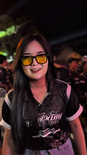 Pamer Kacamata Ini Cah - Tips Foto Kacamata untuk Dancer Karnaval