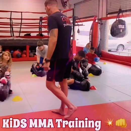 KiDS MMA Training  #buildingselfdefense #kidsmmatraining • #exceljiujitsu #oceansidecalifornia #kidsfitness #oceansideca #vistaca #kidpower #mmakids #youthmartialarts #oside #oceansidelife #martialartskids #osideca #buildingconfidence #osideeats #oceansidepier #kidsmartialarts | EXCEL Jiu Jitsu MMA & Fitness | Facebook