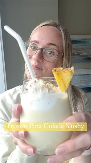 Frozen Pina Colada slushy 🍍 🥥 [Frozen Summer Drinks Day 4 🎉🙌] recipe 👇RECIPE: 1 cup coconut milk (if it’s thick from a can, use 1/2 cup and add 1/2 cup water), 1/2 cup sweetened condensed milk, 1 teaspoon vanilla, 3 cups frozen pineapple, 1ish cup ice 💛 blend until smooth! Taste and adjust as desired. | The Recipe Rebel