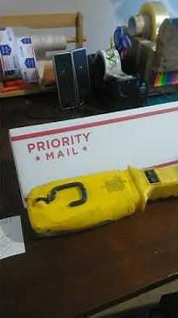 When / How to use Small Mailing Tube (USPS) when Shipping items for OfferUp Sales.