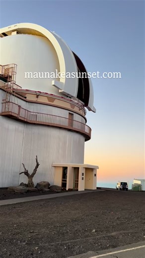 The most breathtaking experience on Hawaii’s Big Island maunakeasunset.com #maunakea #sunset #abovetheclouds #hawaii #bigisland #observatory #goldenhour | Mauna Kea Sunrise Sunset & Stars
