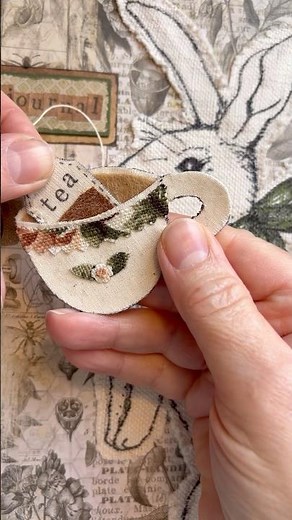 ☕📚 Make the sweetest little no-sew teacup bookmark. Free template = ✂️💕 #DIYCraft #scrapbooking