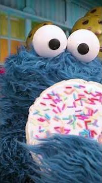 Cookie Monster Says Happy Birthday to You! 🥳 #sesamestreet