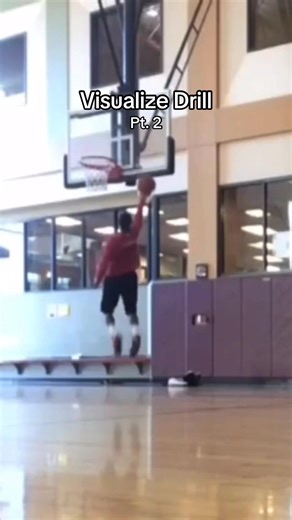 No cones or pre-determined moves, just 🎒 work 🏀🔀 #igottagetit❤️‍🔥 #basketball #dribblingdrills #hoops