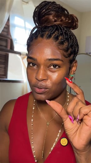 J O A N A T E L E S 🐞 on Instagram: "A misturinha do sucesso! - bepantol - hipogloss amendoa - óleo rosa mosqueta - 1 ampola de @adeforte_ Faz e me conta se deu certo #skincare #adeforte #misturinha"