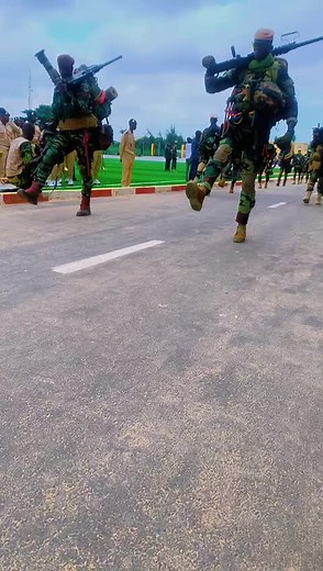 Vidéos de force trankil (@forcetrankil59) avec son original - Bat_Paras✈️✈️