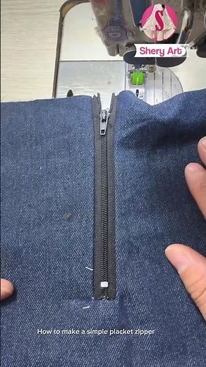 How to make a simple placket zipper fast and easy #sewing #shorts