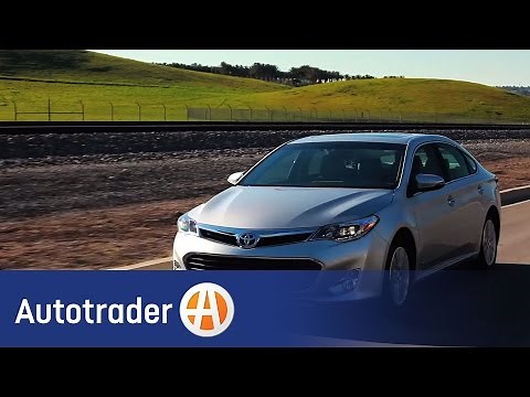 2013 Toyota Avalon - Hybrid | 5 Reasons to Buy | AutoTrader