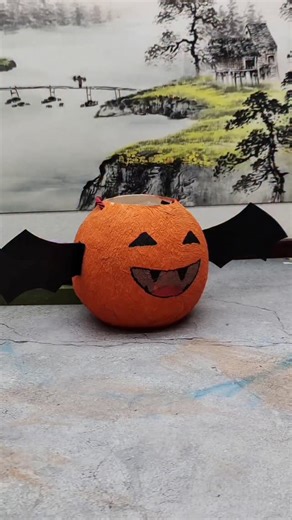 paper crafts creator on Instagram: "Pumpkin Bat Lantern 🦇🎃 #pumpkin #bat #lantern #craft #halloween #diy #spooky #light #fun #creative"