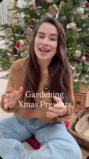 Louise’s Kitchen Garden | Here are some gardening presents I would love to receive if I didn’t already have them. Gardening pen from @staedtleruk Seed saving... | Instagram