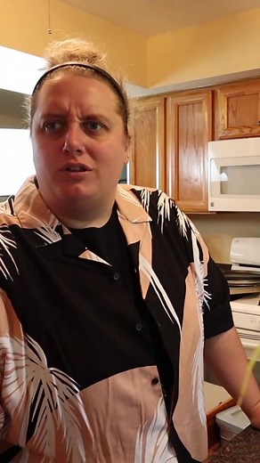 Hilarious Bird Reactions to Airhorn Prank 😂🦅