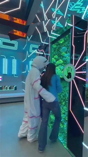 Exploring Virtual Aquariums Around the World