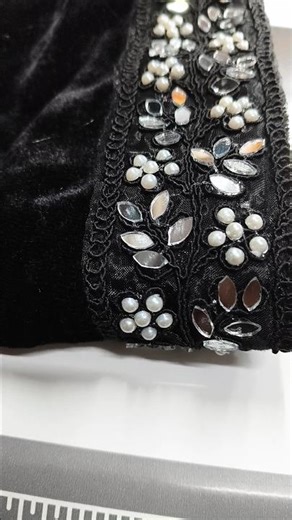 velvet embroidery that's actually stunning #fashion #embroidery