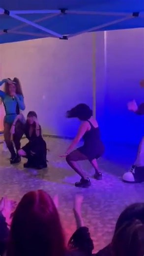 #showadultos #humor #comediahumor #comedia #baile #perreo #twerk