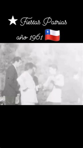 ★ Año 1961, Parque Cousiño (actual Parque O'Higgins) Ramadas y desfiles celebración de Fiestas Patrias, Santiago de Chile. Se agradece a: Chelo Gonzalez | I love CHILE