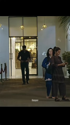 @kamyar_aira | 👀 😱 .. .. .. #pakistanidrama #merizindagihaitudrama #bilalabbaskhan #haniaamir... | Instagram