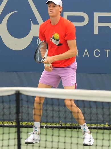 Jannik Sinner’s forehand in slow motion is PURE ART 🎾🔥 The whip, the timing, the control — Sinner’s forehand is a masterclass in modern tennis 💥 Watch how he unleashes power with such clean technique. Captured in slow motion to appreciate every detail. Would you return that ball? 👇 #JannikSinner #SinnerForehand #TennisSlowMo #TennisTok #ATP #Forehand #SinnerDrive #TennisHighlight #CleanTechnique #TopSpin #SlowMotionShot #PowerForehand #4KTennis #ModernTennis #NextGenATP #ViralTennis #Baselin