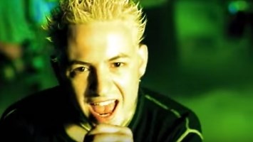 ＜歌詞和訳＞One Step Closer – Linkin Park　曲の解説と意味も | LyricList (りりっくりすと)