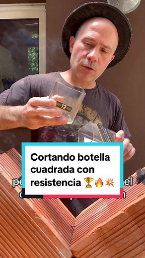 Cómo cortar una botella cuadrada con resistencia de calor