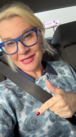 19 reactions | See you on the QVC livestream at 10.30am (Fingers crossed 爛) https://qvc.co/JacquiFashion | Jacqui Stafford | Facebook