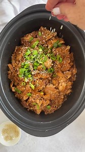 36K views · 573 reactions | Fuss free dinners for autumn? Meet DUMP BAGS! This week I'll be sharing 5 easy recipes where you can throw all of the ingredients into bags, freeze them, then defrost and cook in the slow cooker when you need them. Follow along to try them all 朗 | Taming Twins - Fuss Free Family Food | Facebook