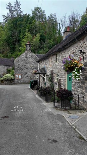 Milldale, Peak District 🇬🇧 | Peaceful Walk Through Stone Cottages