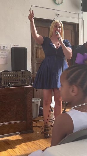 ⚠️CRINGE WARNING⚠️ So my brother got married this past weekend and this was one of the speeches from friends… 😬🫣 Think miss girl was nervous but wheeww had a few of us like 😳😅