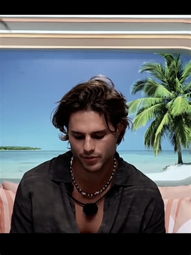 When people call him insecure but I understand him on a spiritual level ❤️‍🩹 #bryceloveisland #brinity #loveislandusa #brycealakai