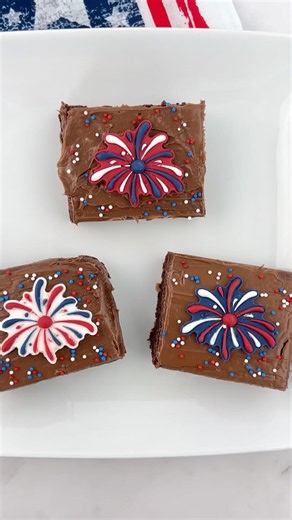 Brownies Got a Fireworks Upgrade! 🇺🇸✨ Easy 4th of July Dessert Idea # brownies #july4th